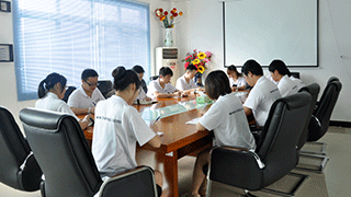 ステンレスのスプリングはどのように洗いますか？ウォールゲームです。